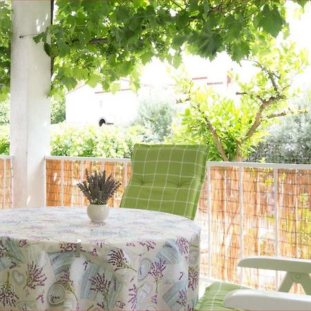 Apartman Zizula Kaštela Exteriör bild