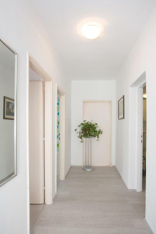 Apartman Zizula Kaštela Exteriör bild